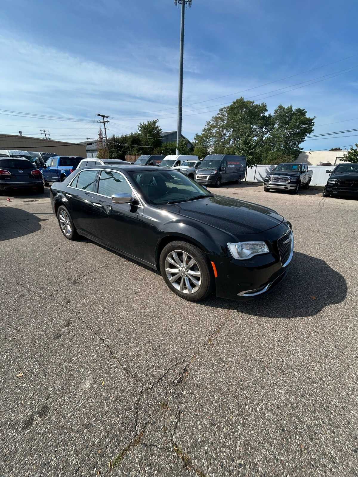 Thumbnail: 2016 Chrysler 300 - 11
