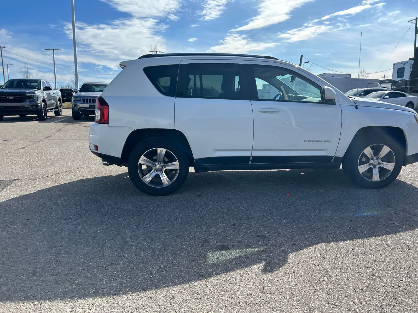 Thumbnail: 2017 Jeep Compass - 13