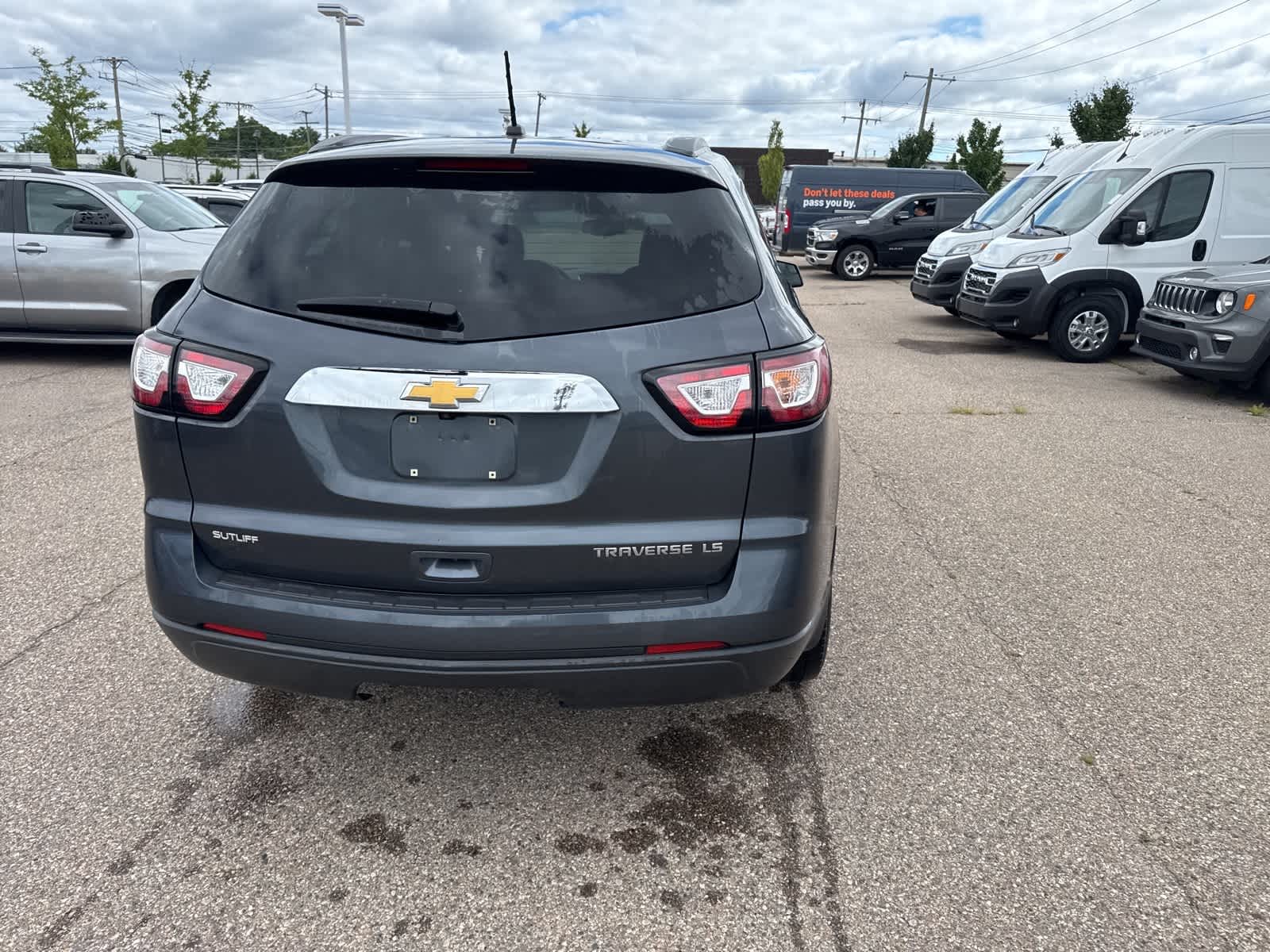 Thumbnail: 2014 Chevrolet Traverse - 19