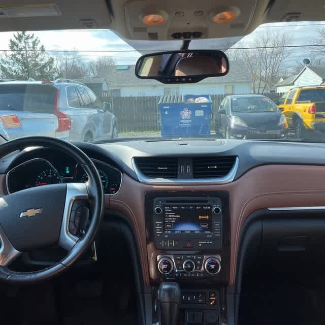 2015 Chevrolet Traverse LT 13