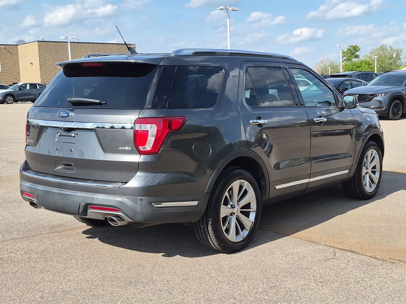 Thumbnail: 2019 Ford Explorer - 14
