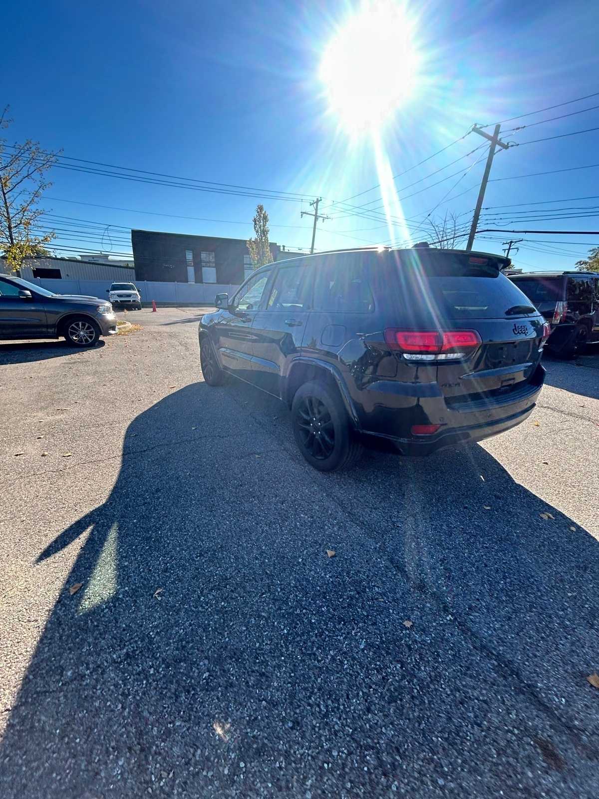 Thumbnail: 2019 Jeep Grand Cherokee - 23