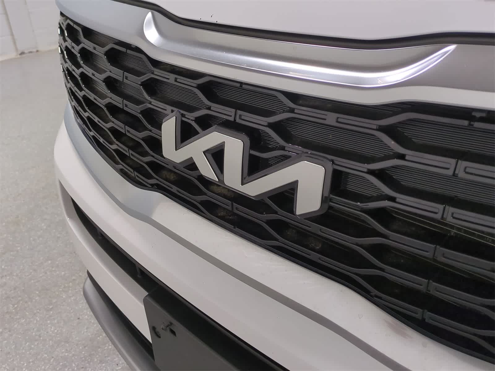 2022 Kia Telluride S 12