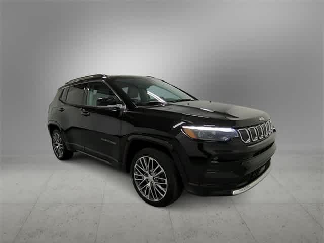 Used 2022 Jeep Compass Limited with VIN 3C4NJDCB5NT102637 for sale in Farmington, MI