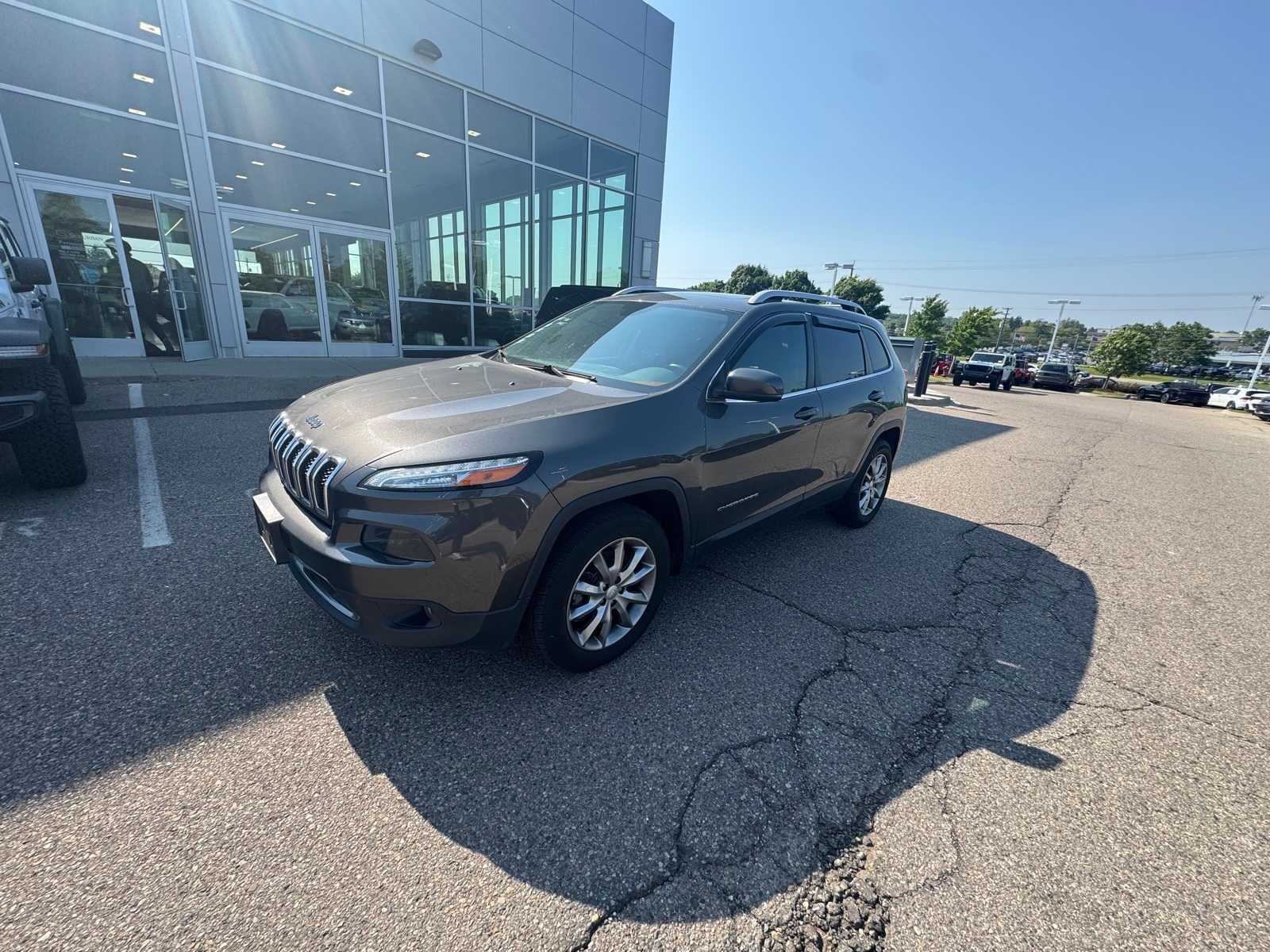 Thumbnail: 2018 Jeep Cherokee - 1