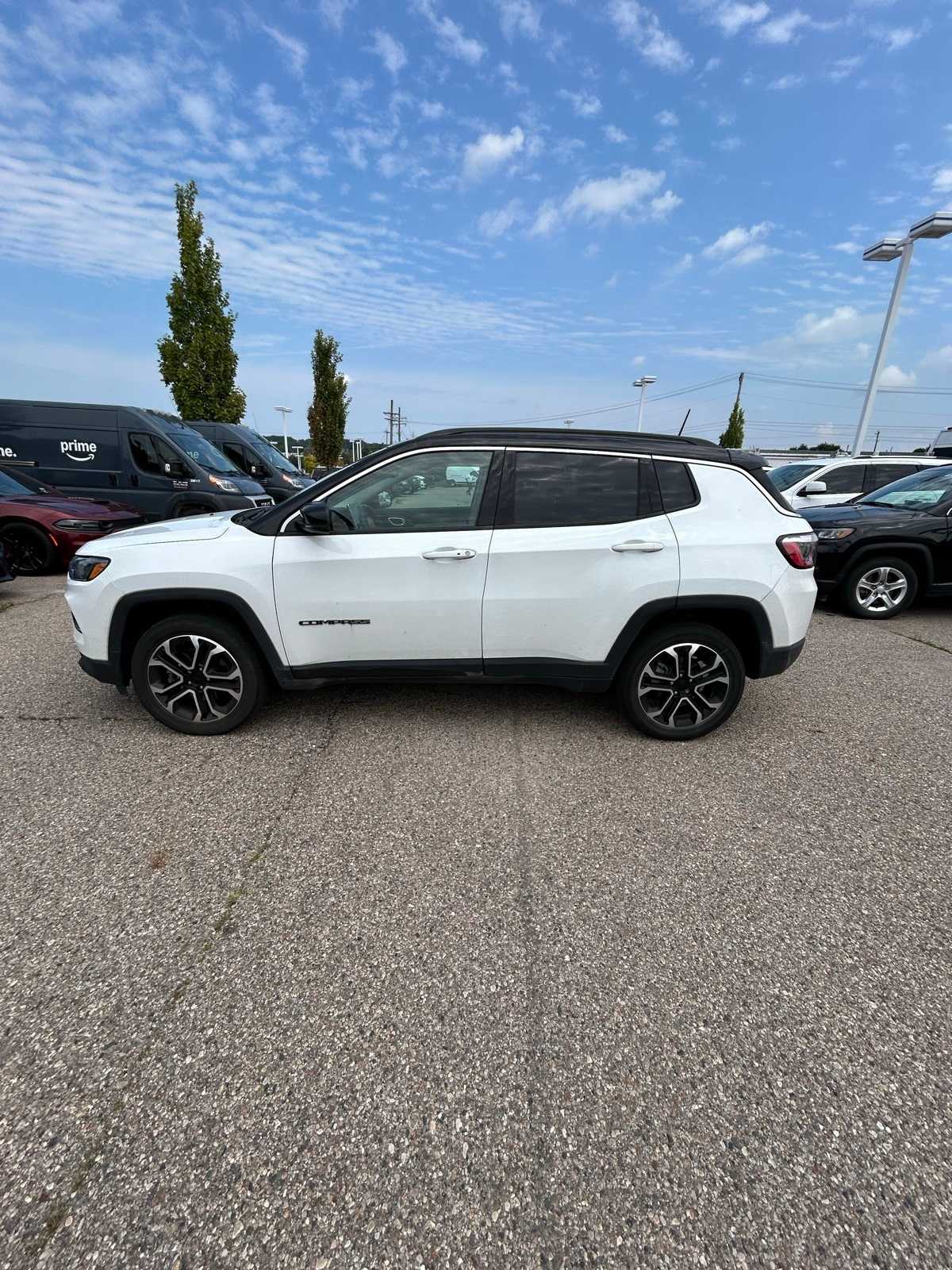 Thumbnail: 2022 Jeep Compass - 26