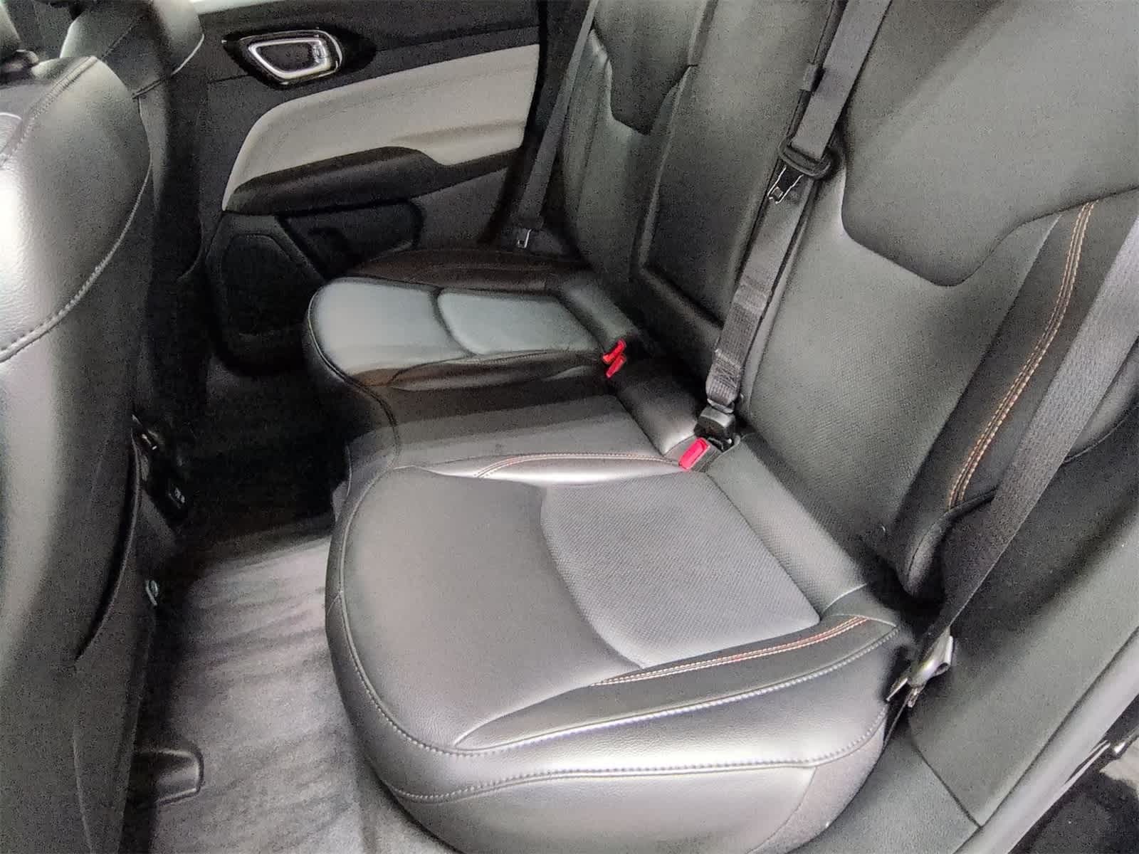 Thumbnail: 2023 Jeep Compass - 20