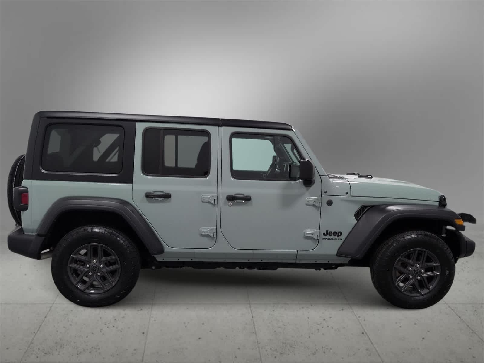 Thumbnail: 2024 Jeep Wrangler - 9