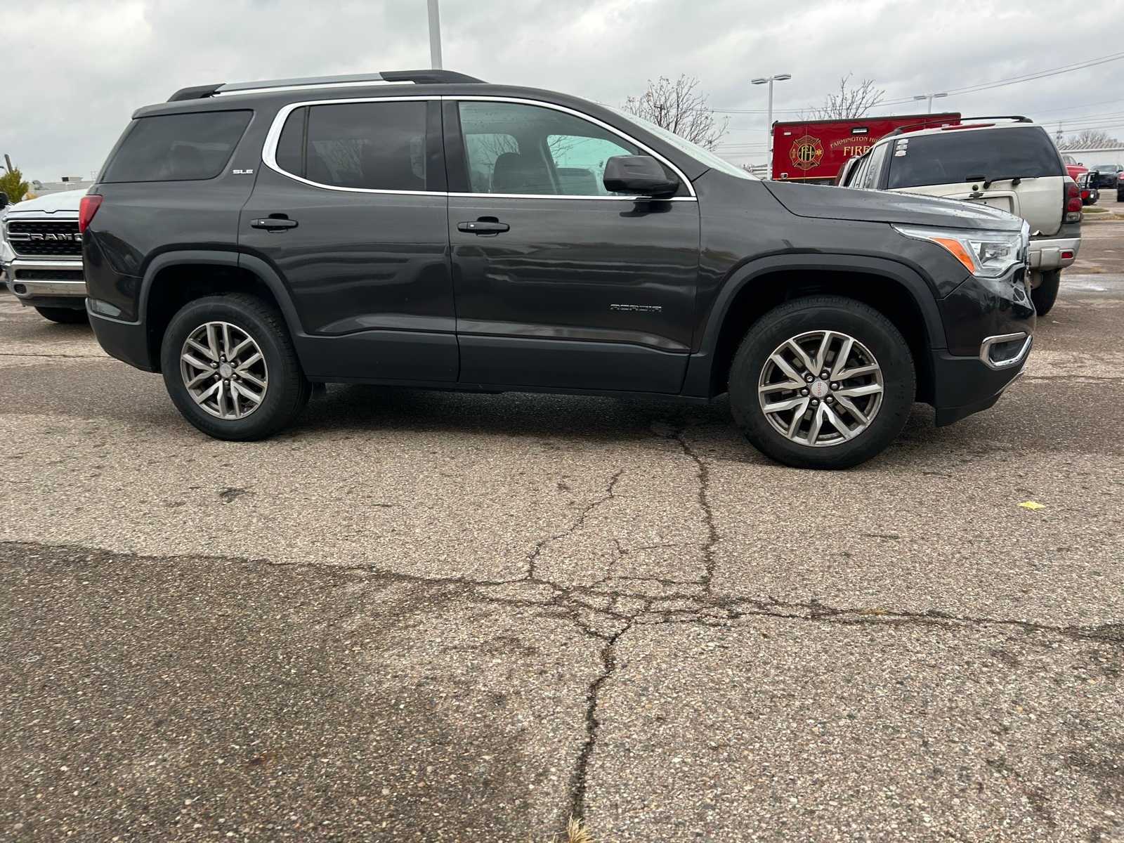 Thumbnail: 2017 GMC Acadia - 8