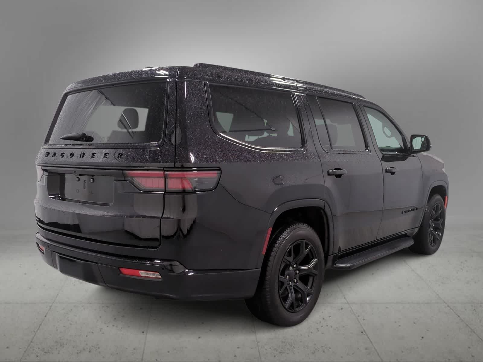 Thumbnail: 2023 Jeep Wagoneer - 8