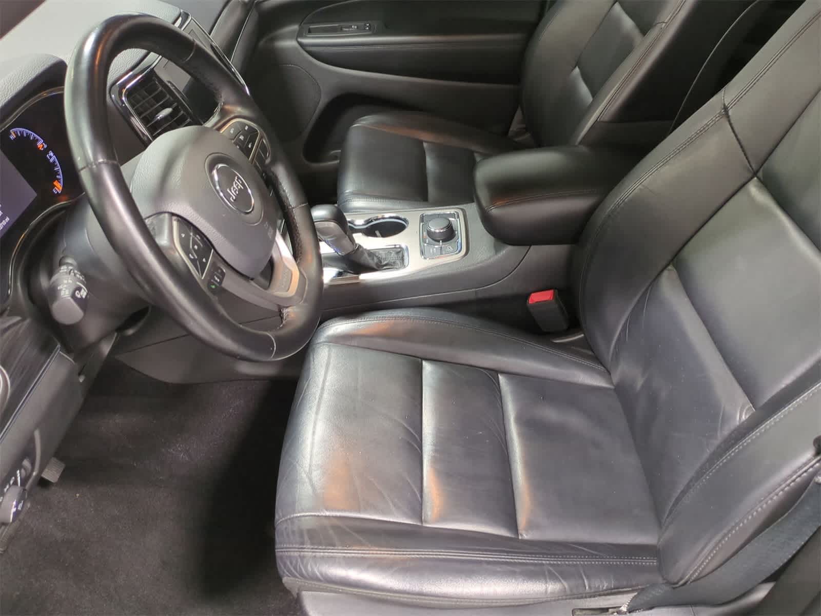 Thumbnail: 2021 Jeep Grand Cherokee - 17