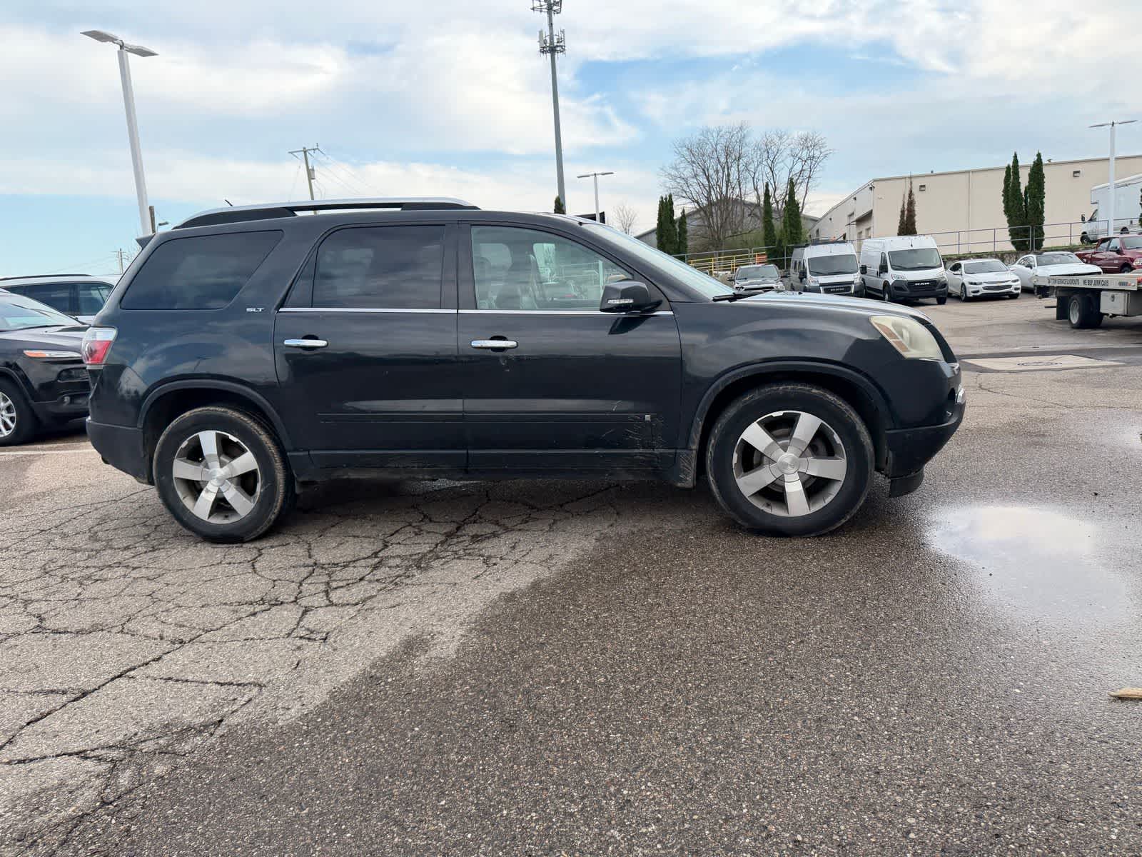 Thumbnail: 2009 GMC Acadia - 12