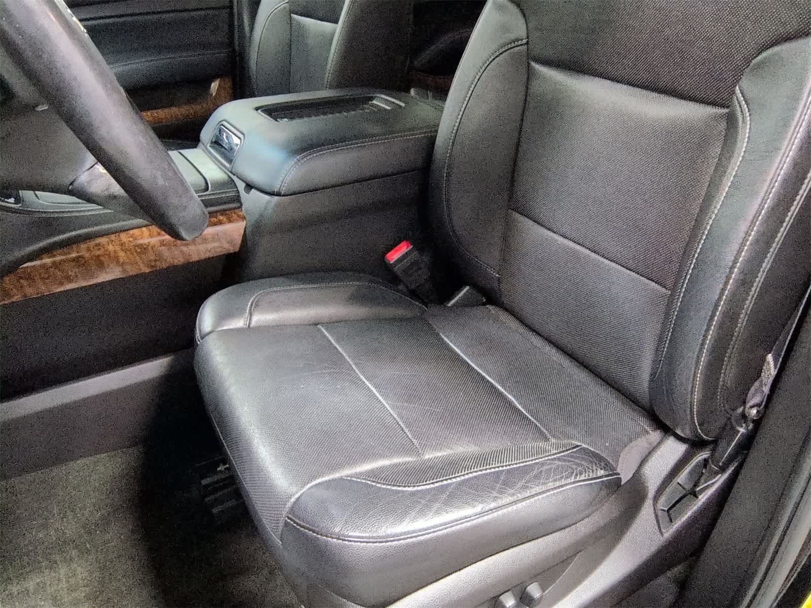 Thumbnail: 2016 Chevrolet Tahoe - 17