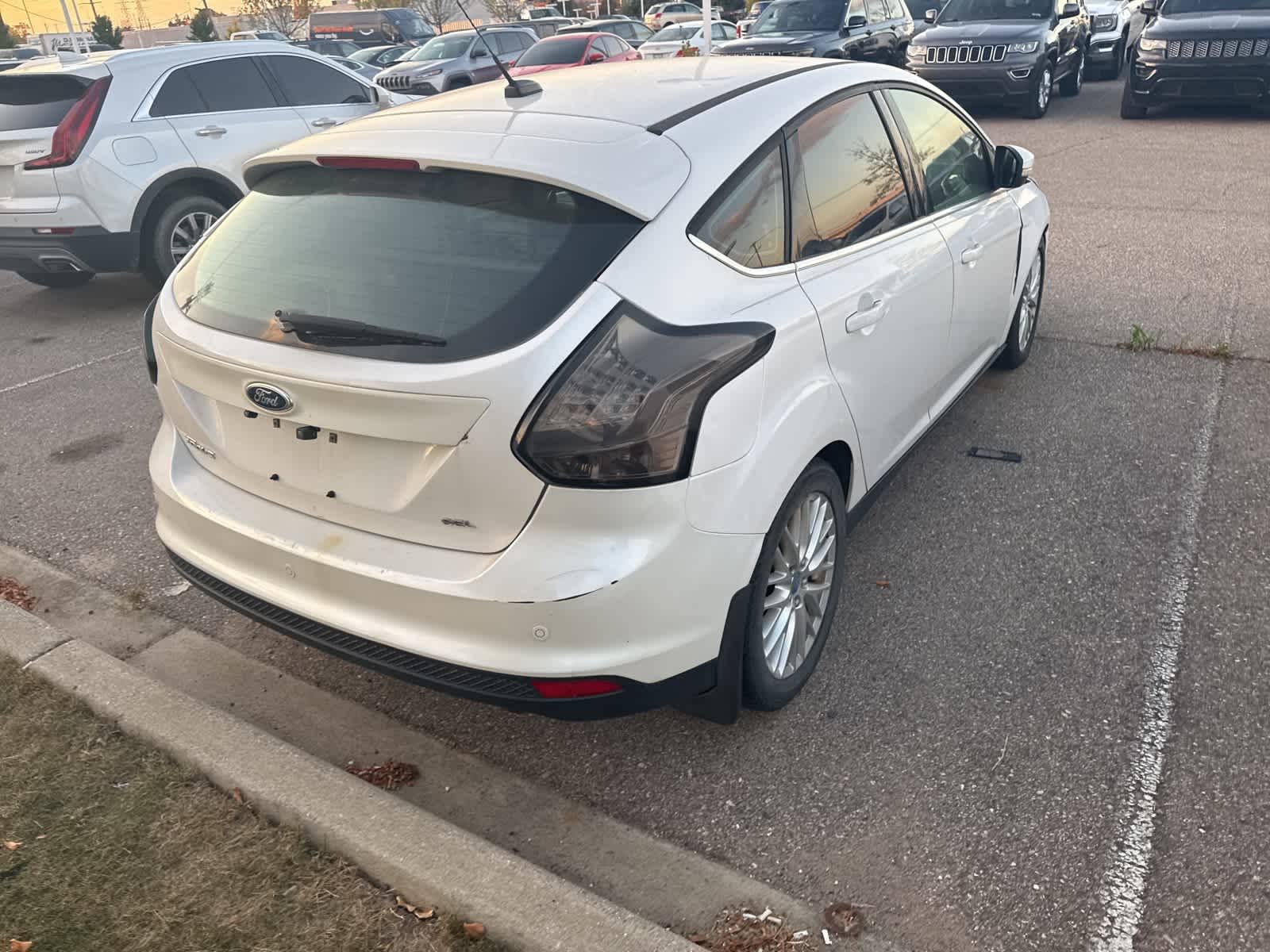 Thumbnail: 2012 Ford Focus - 14