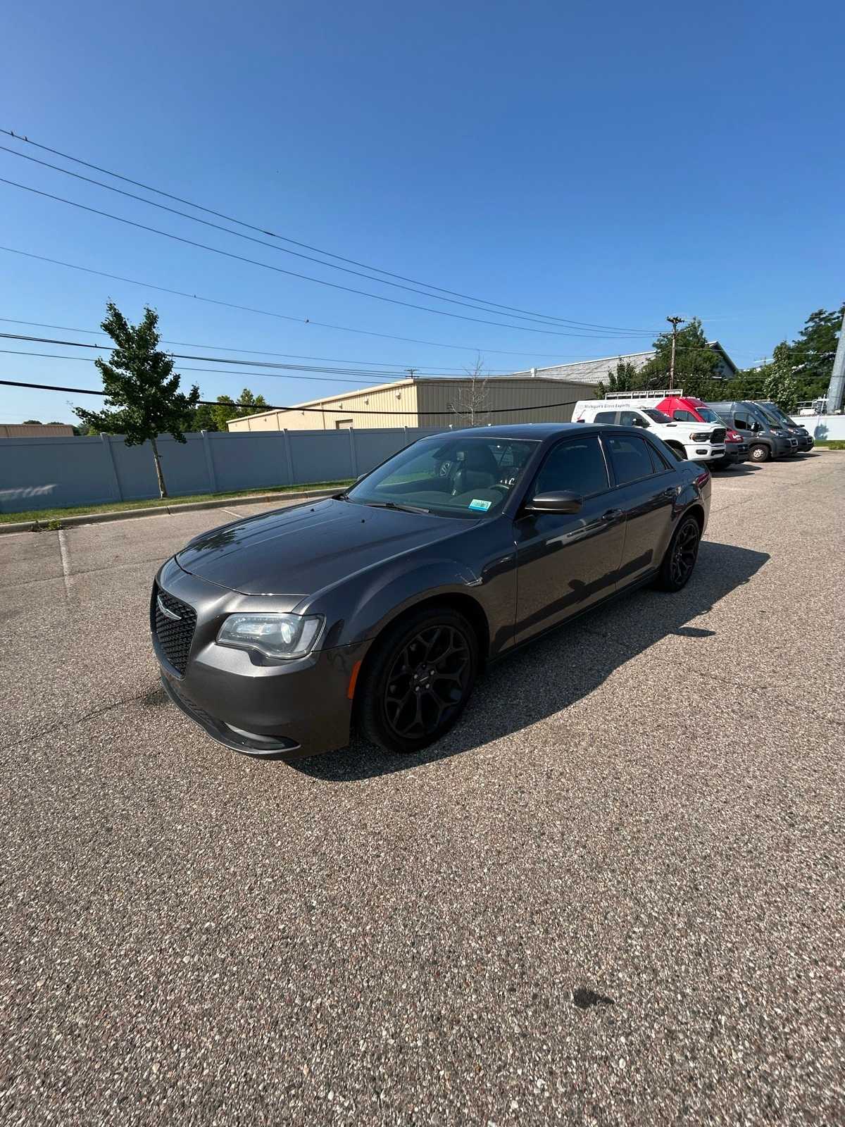 Thumbnail: 2019 Chrysler 300 - 1