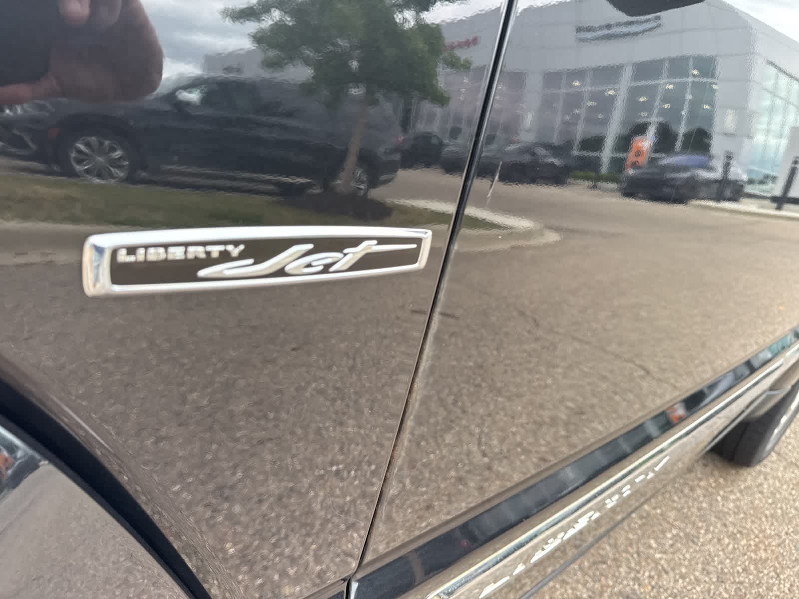 Thumbnail: 2012 Jeep Liberty - 27