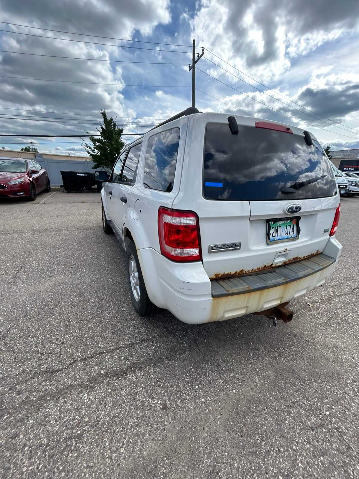 Thumbnail: 2011 Ford Escape - 25