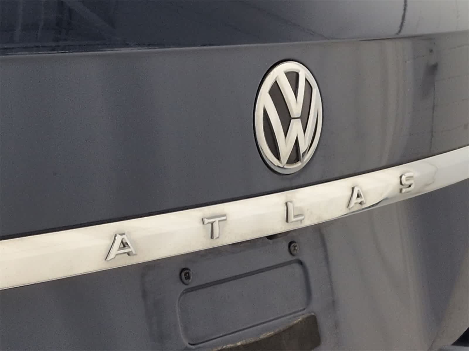 Thumbnail: 2018 Volkswagen Atlas - 12