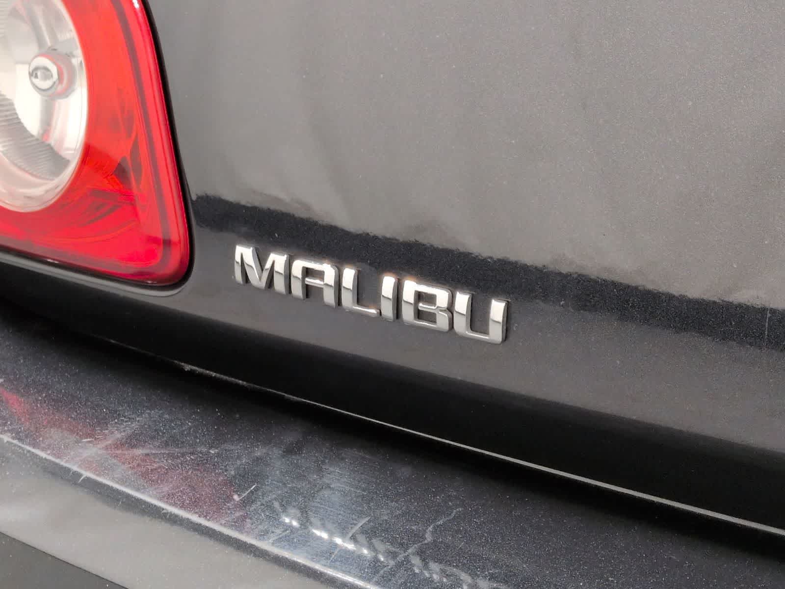 Thumbnail: 2009 Chevrolet Malibu - 12