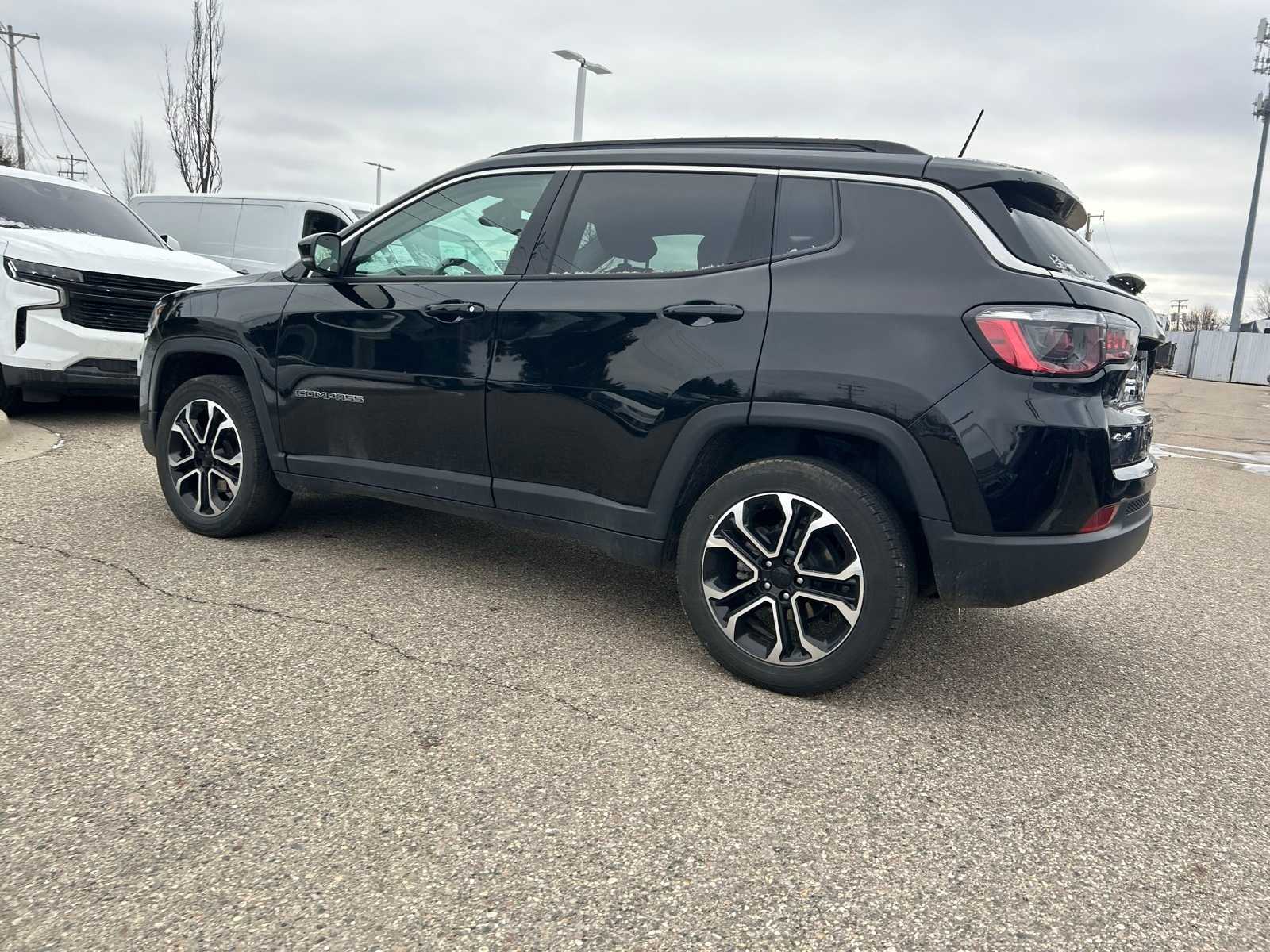 Thumbnail: 2022 Jeep Compass - 23