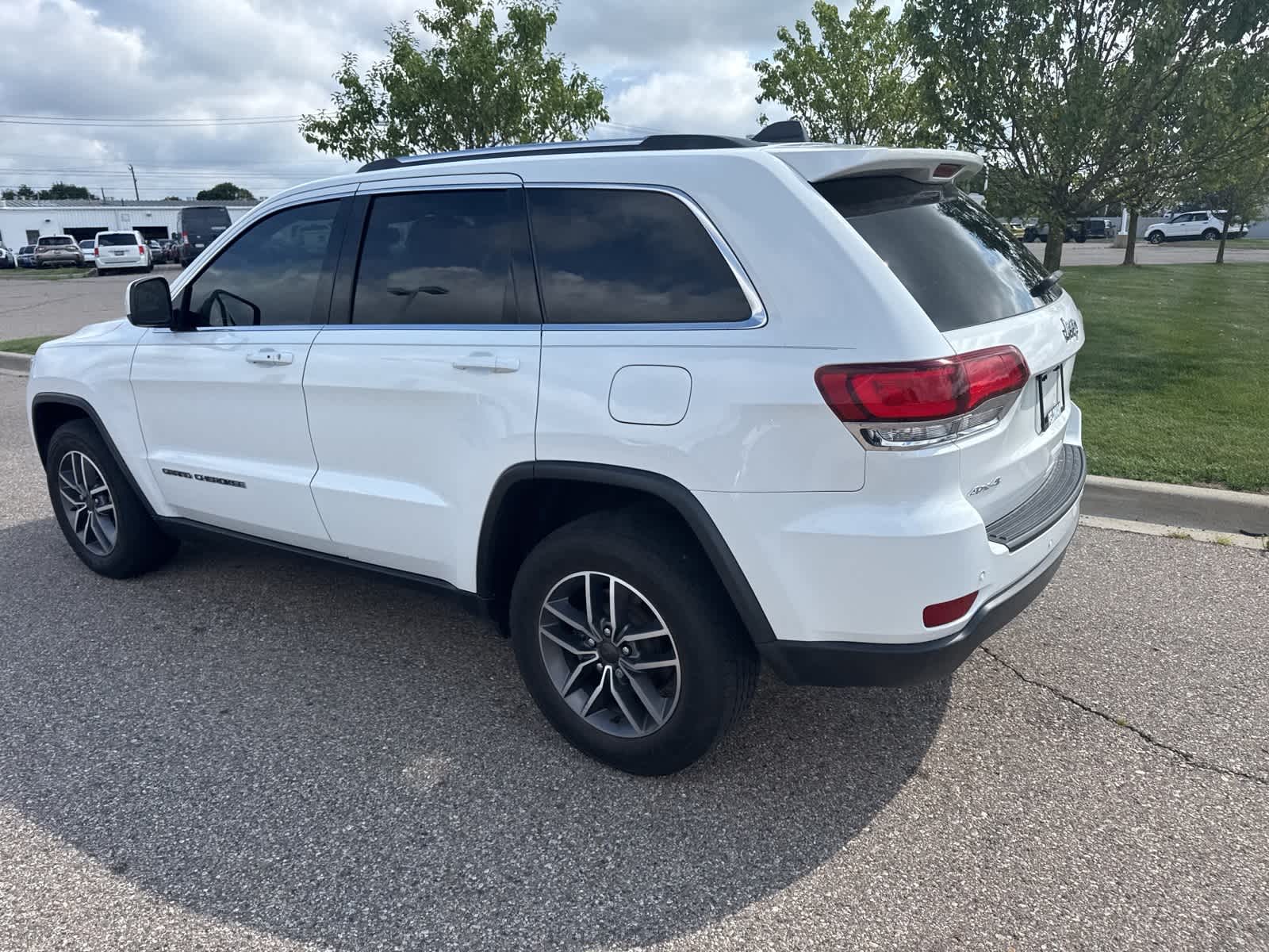 Thumbnail: 2020 Jeep Grand Cherokee - 27