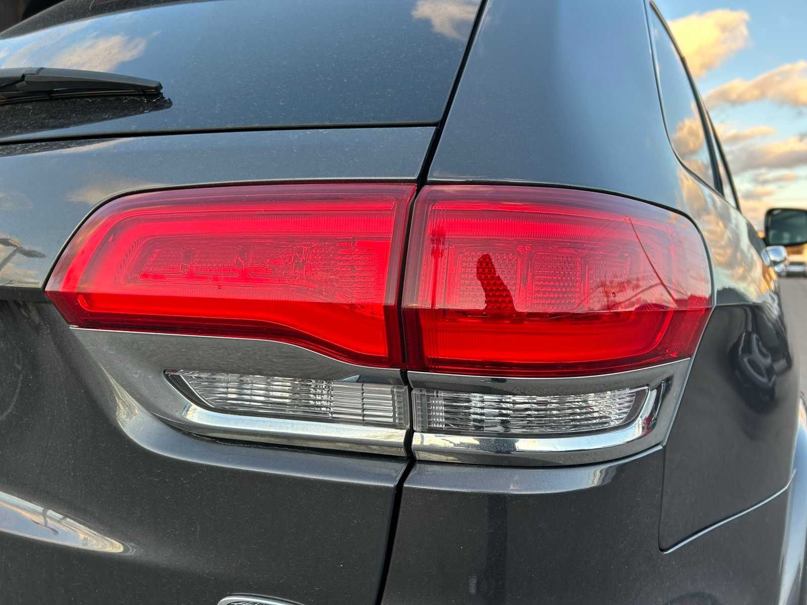 Thumbnail: 2018 Jeep Grand Cherokee - 23