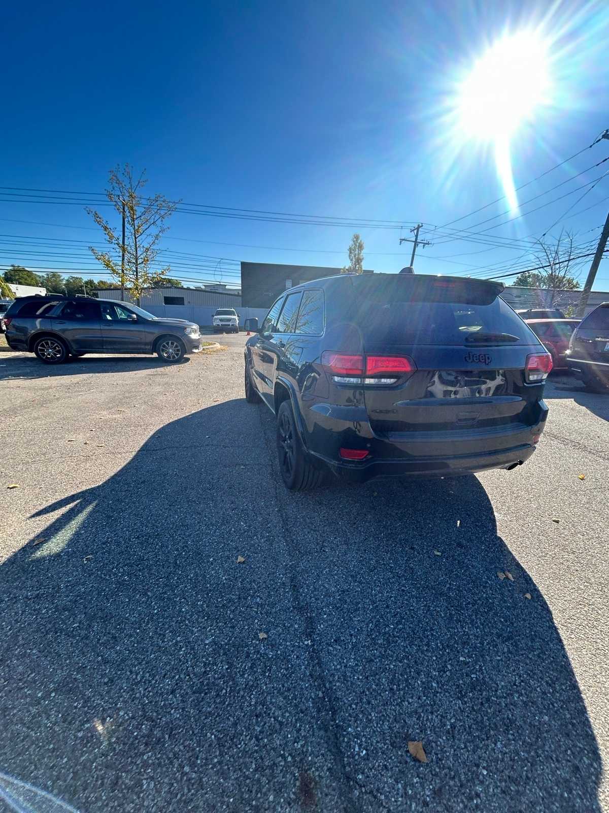 Thumbnail: 2019 Jeep Grand Cherokee - 18