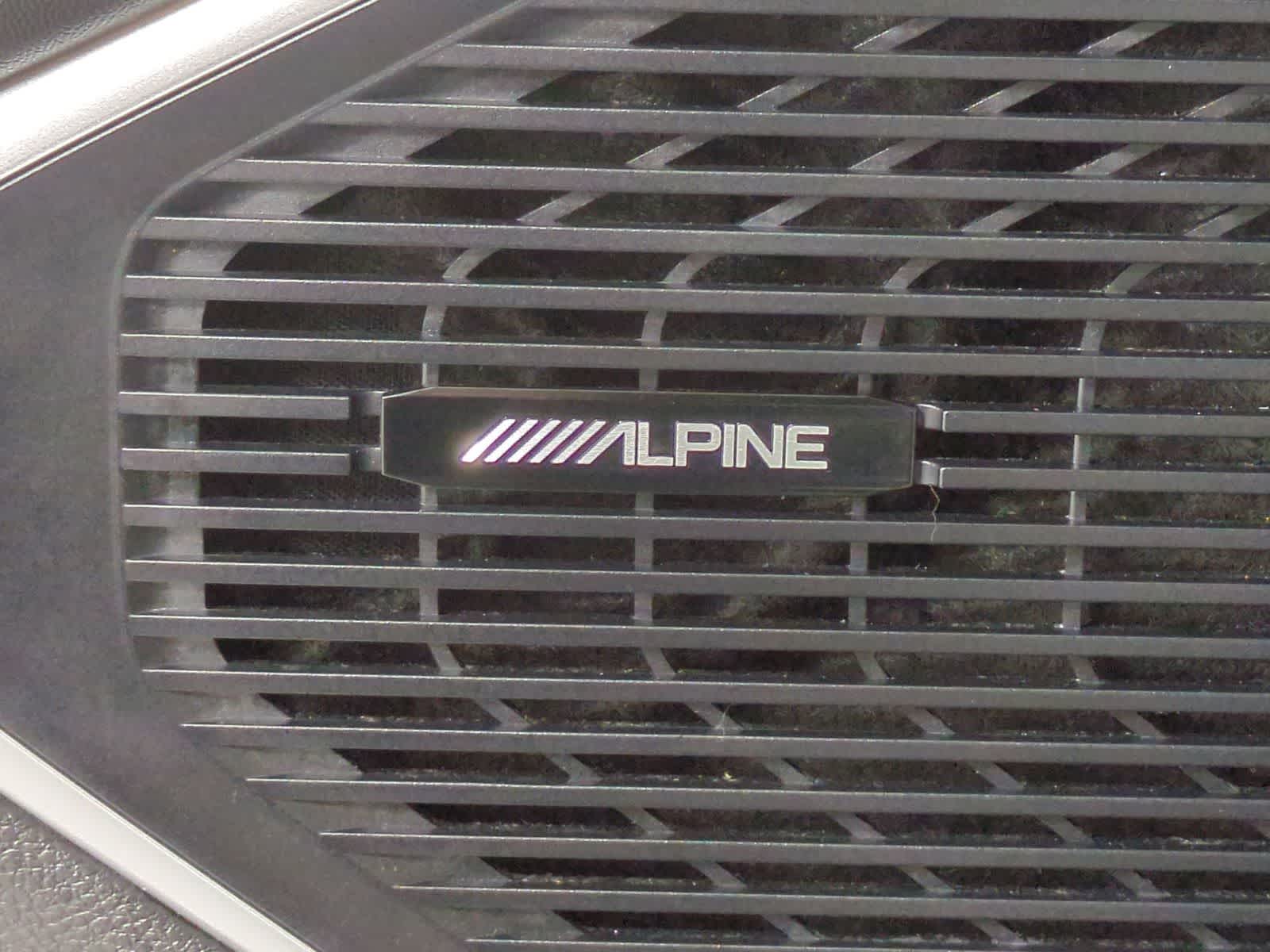 Thumbnail: 2023 Jeep Wagoneer - 31