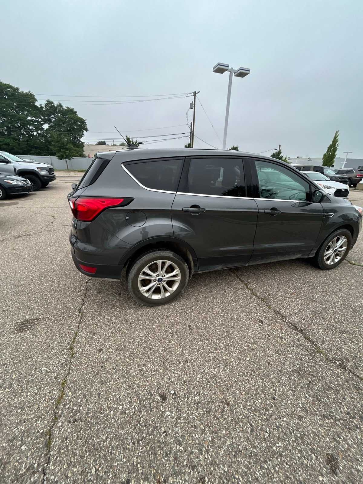 Thumbnail: 2019 Ford Escape - 20