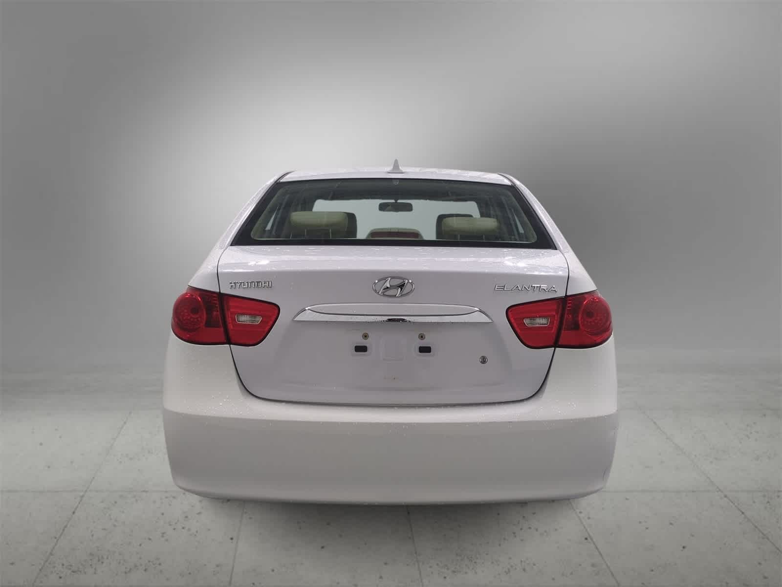 Thumbnail: 2010 Hyundai Elantra - 7