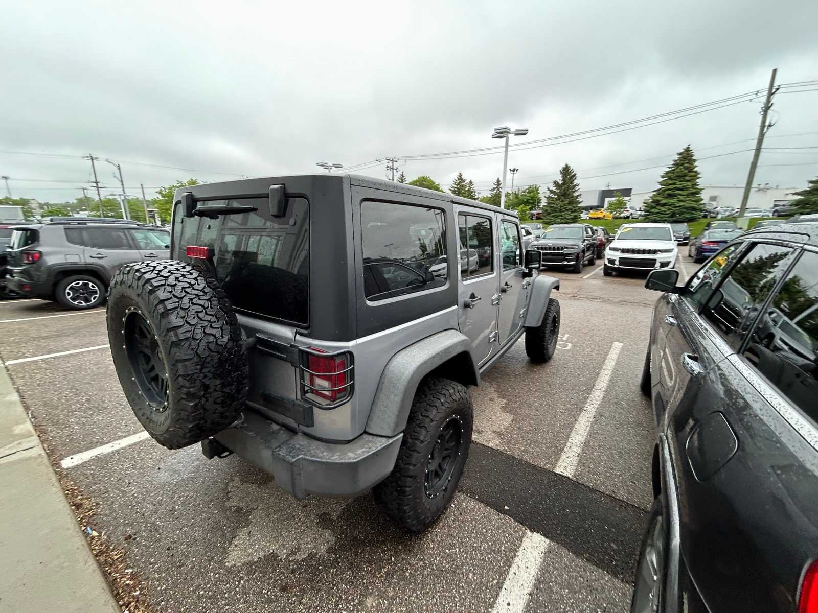 2016 Jeep Wrangler Unlimited Sport 14
