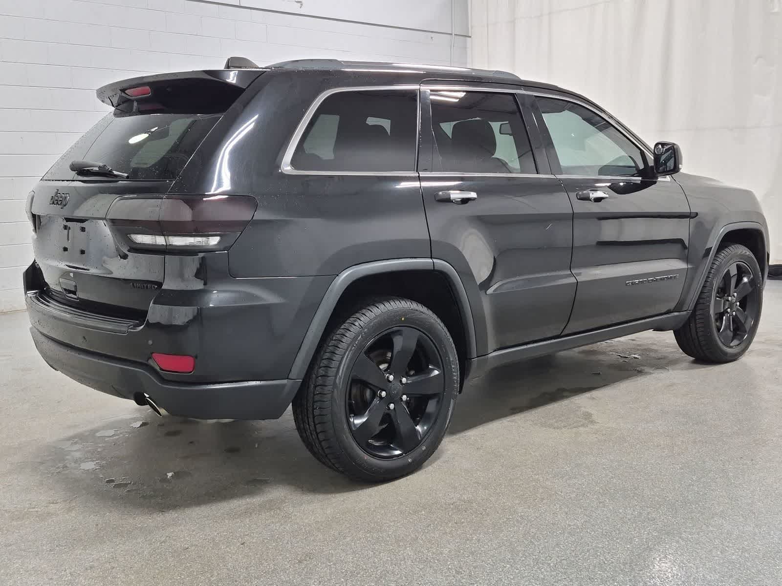 Thumbnail: 2014 Jeep Grand Cherokee - 14