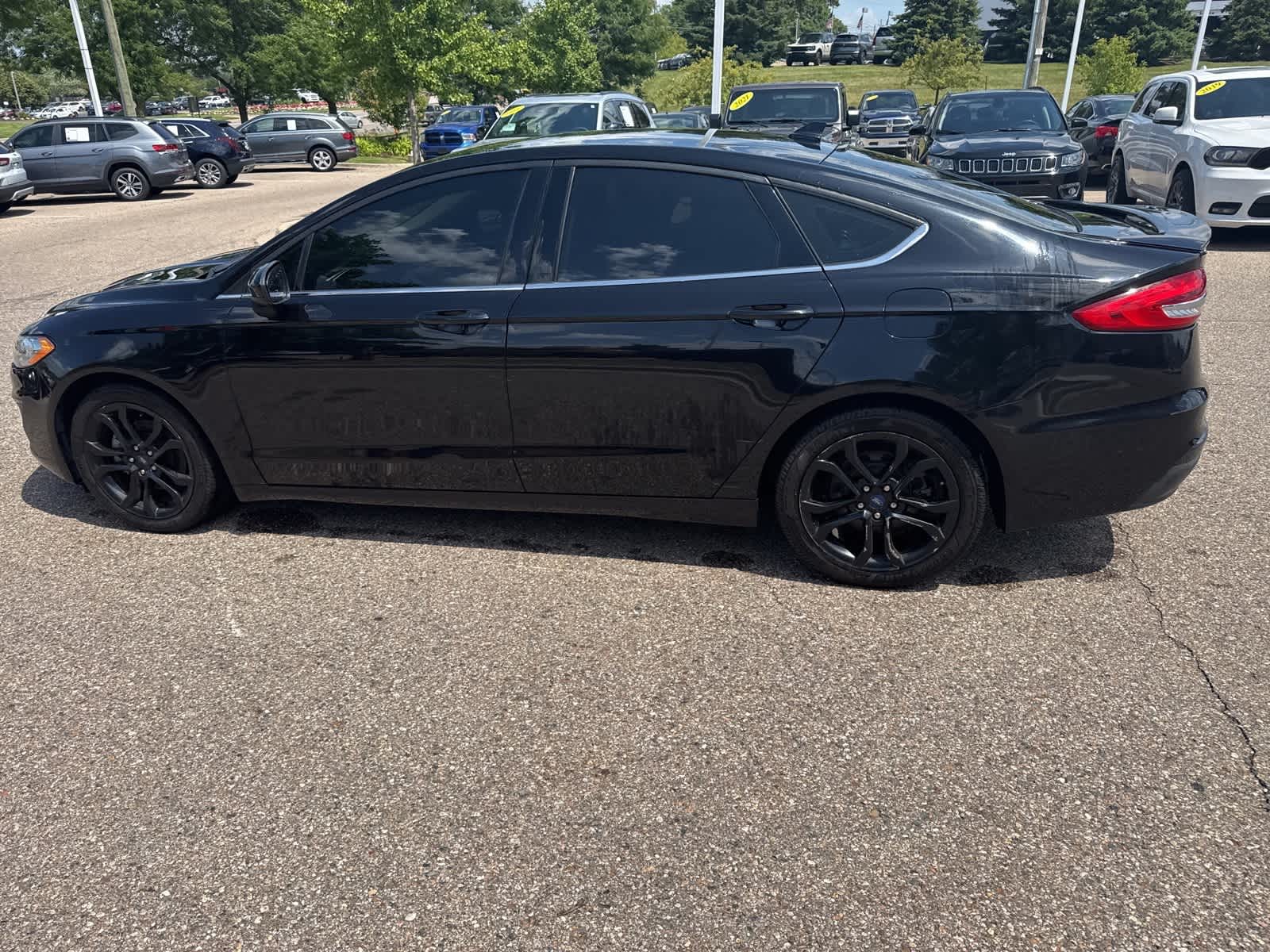 Thumbnail: 2019 Ford Fusion - 25