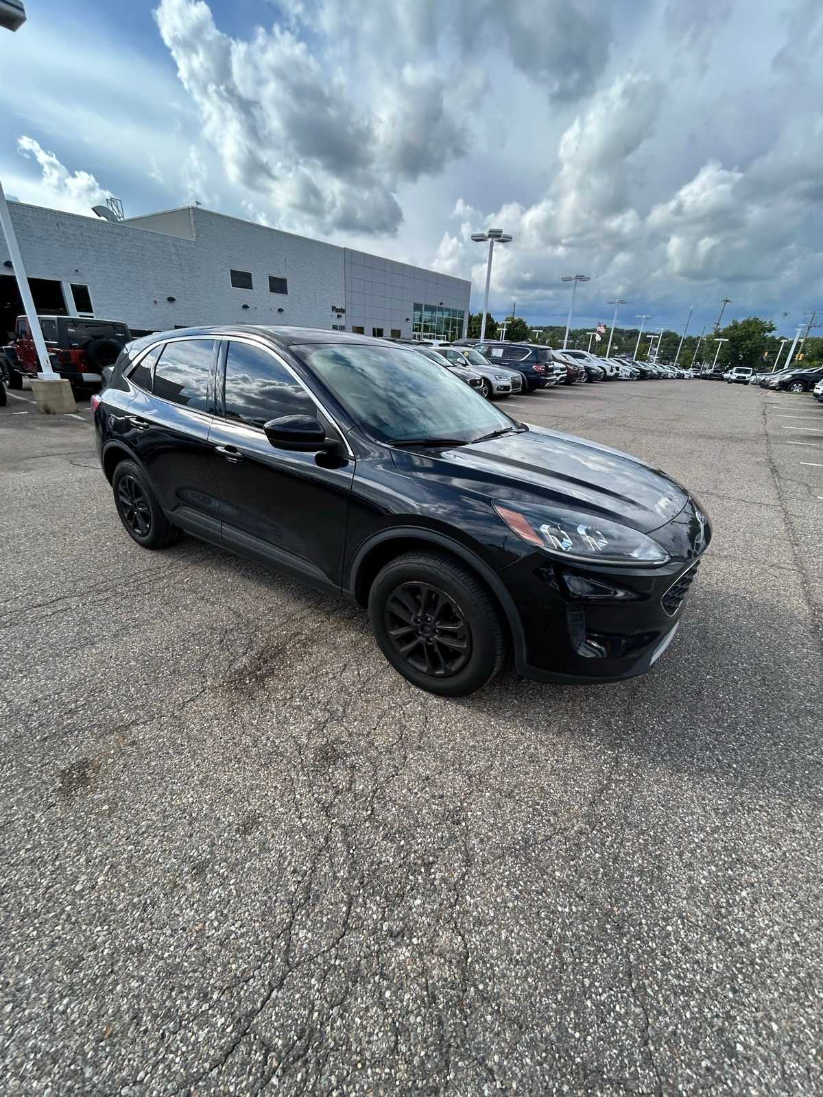 Thumbnail: 2021 Ford Escape - 10
