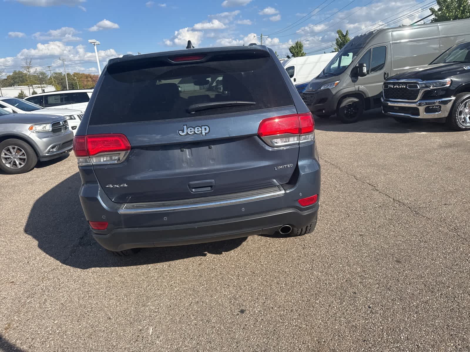 Thumbnail: 2019 Jeep Grand Cherokee - 20