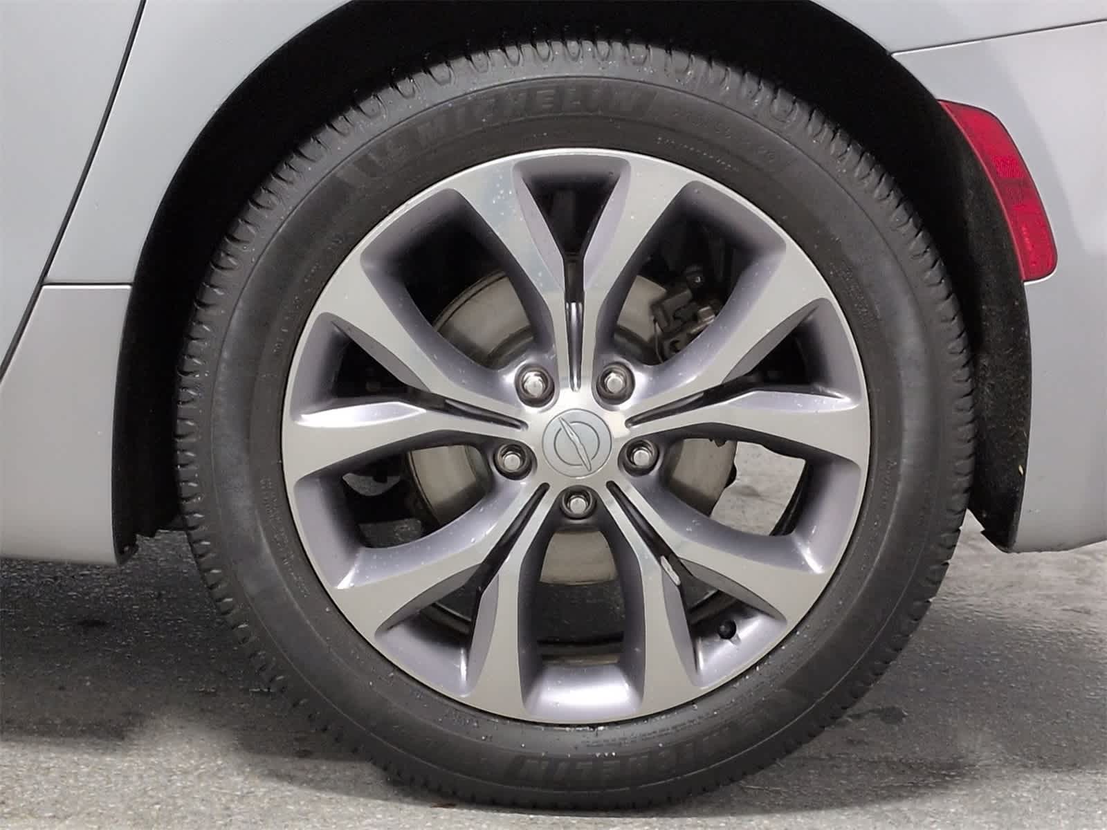 Thumbnail: 2020 Chrysler Pacifica - 14