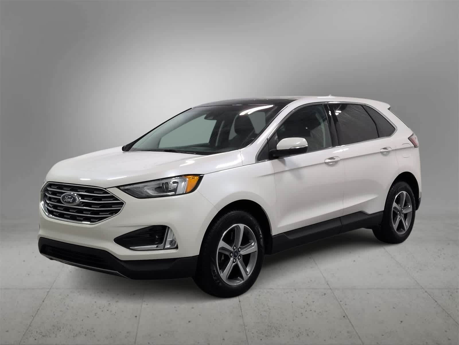 2019 Ford Edge SEL photo 4