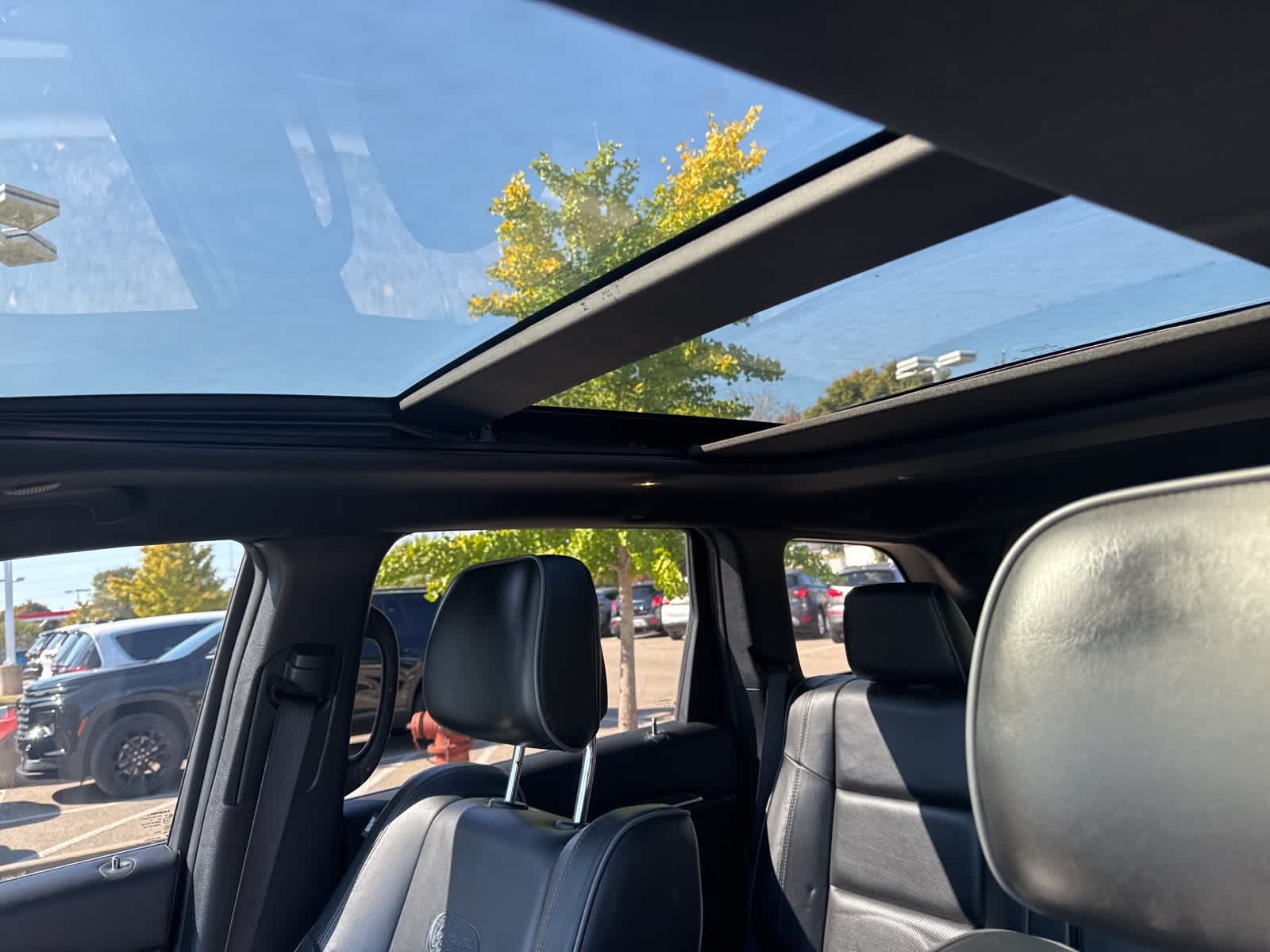 Thumbnail: 2020 Jeep Grand Cherokee - 32