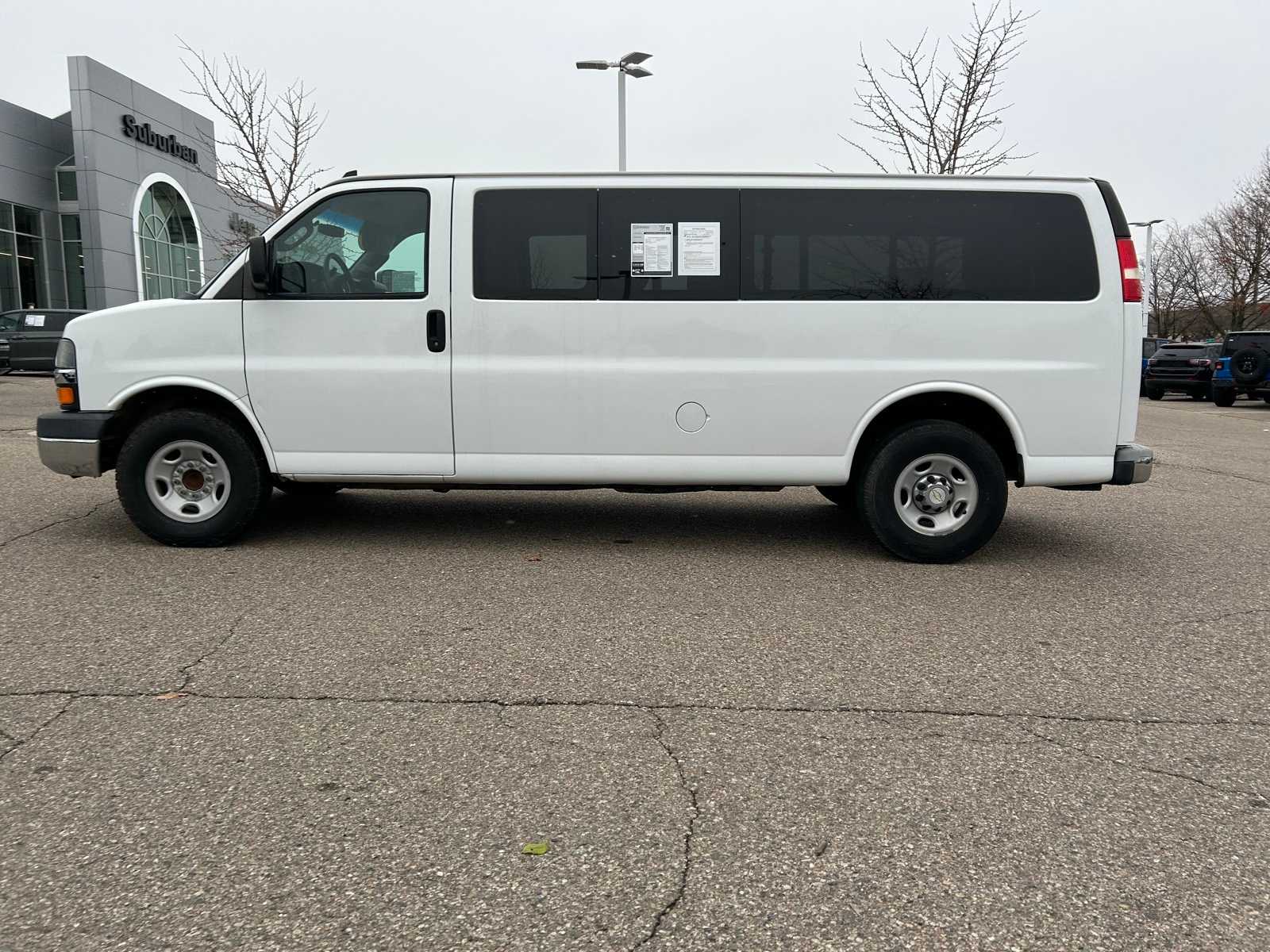 Thumbnail: 2016 Chevrolet Express - 25
