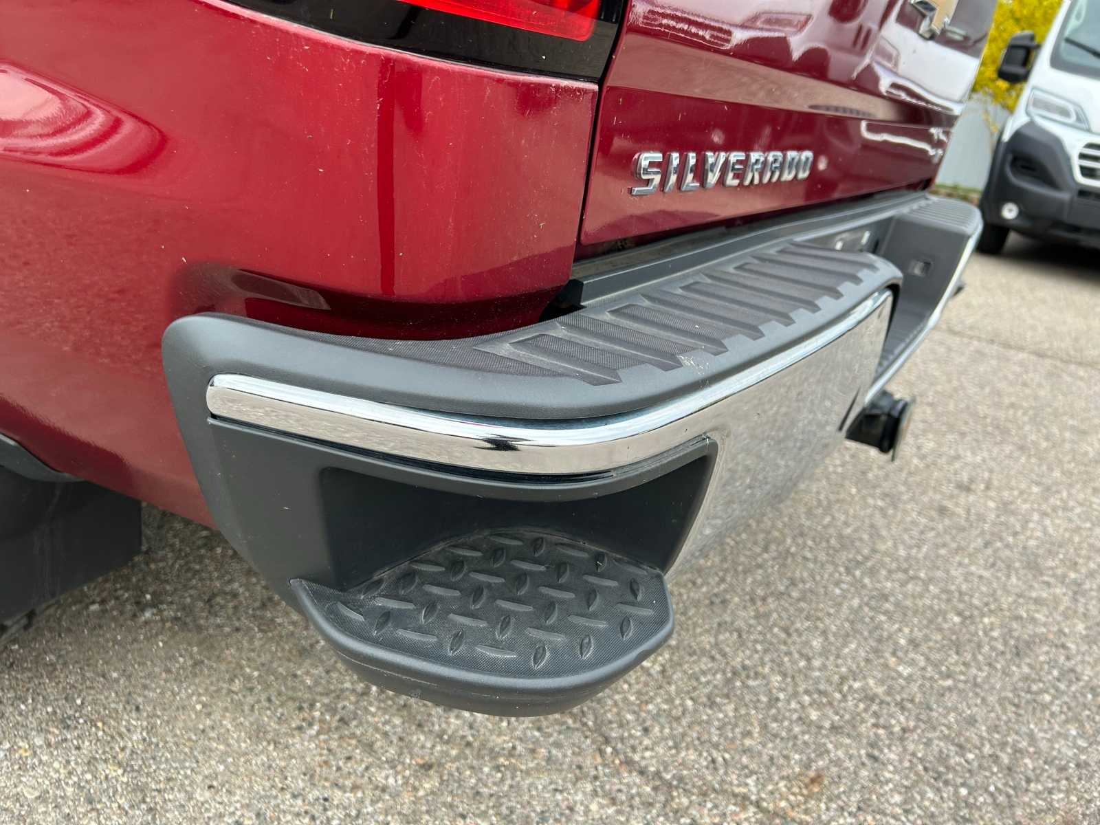 Thumbnail: 2018 Chevrolet Silverado 1500 - 32