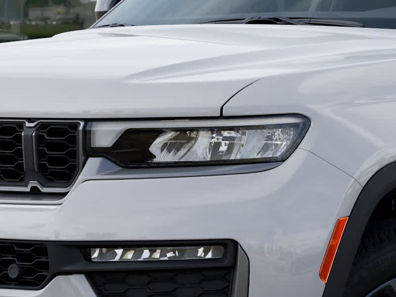 Thumbnail: 2026 Jeep Grand Cherokee - 10