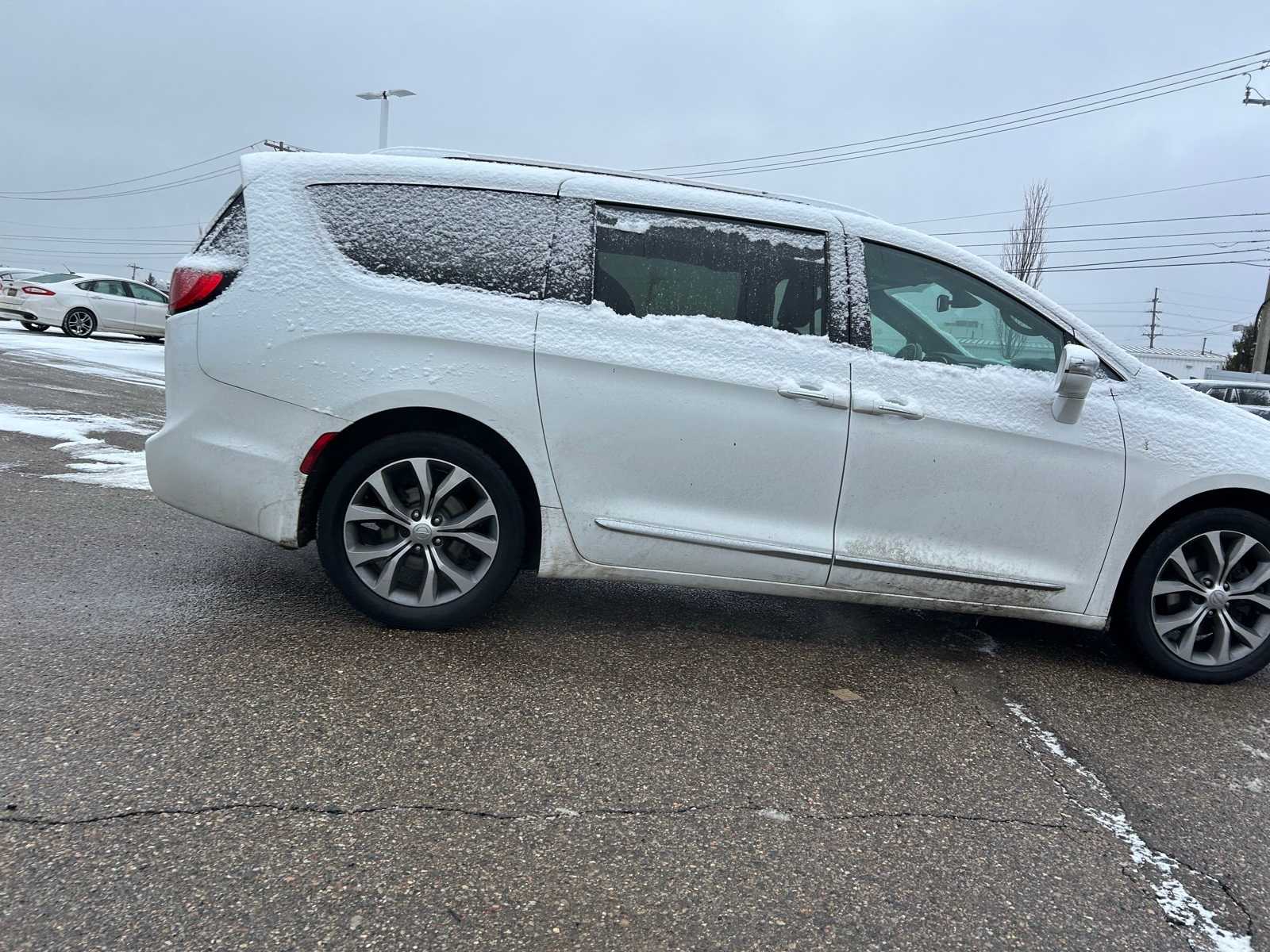 Thumbnail: 2020 Chrysler Pacifica - 13