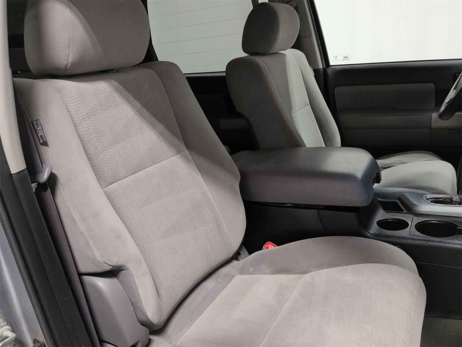 Thumbnail: 2009 Toyota Sequoia - 22