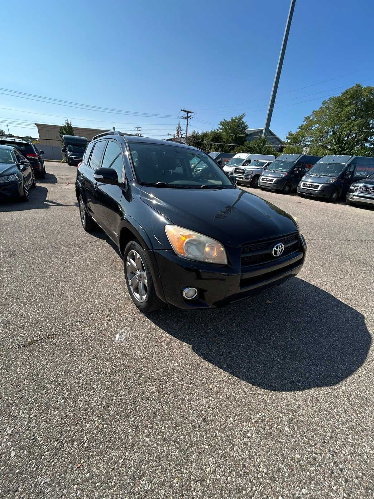 Thumbnail: 2010 Toyota RAV4 - 9