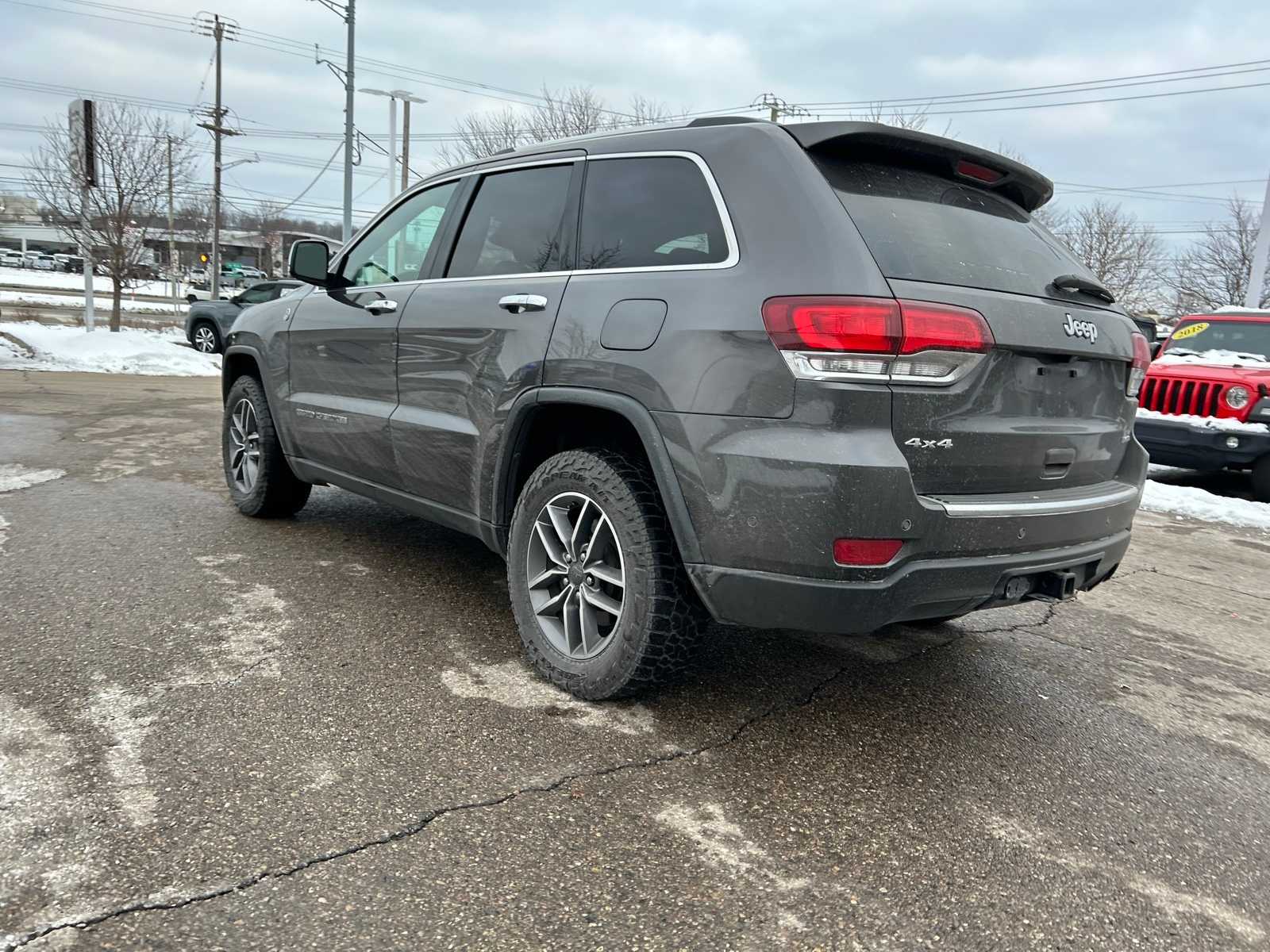 Thumbnail: 2020 Jeep Grand Cherokee - 22