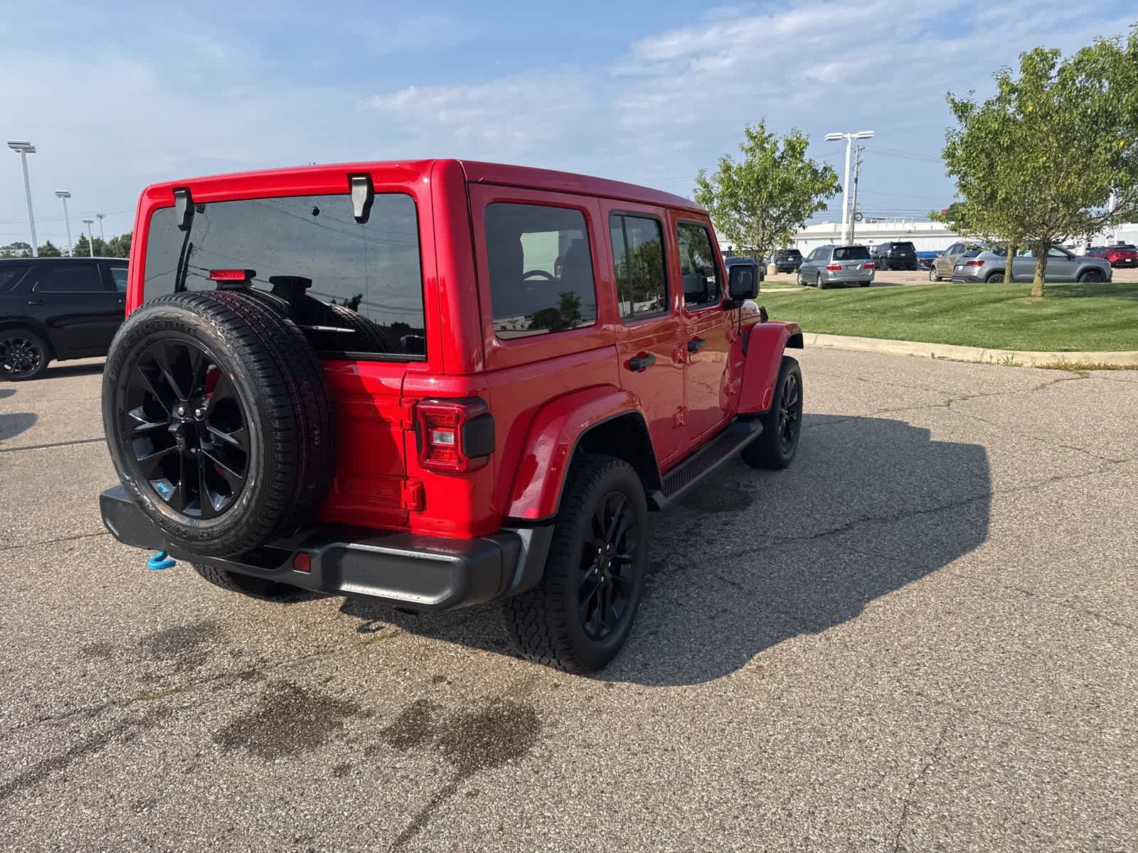 Thumbnail: 2022 Jeep Wrangler - 17