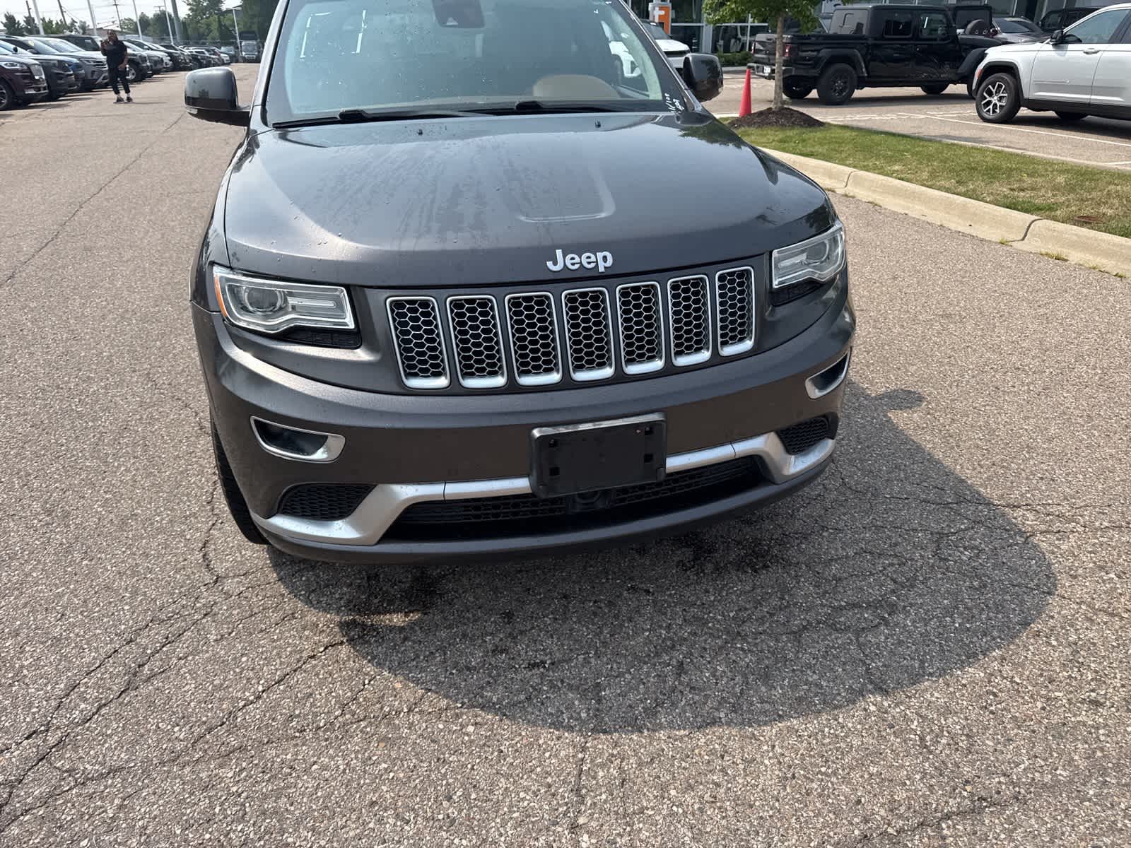 Thumbnail: 2015 Jeep Grand Cherokee - 6