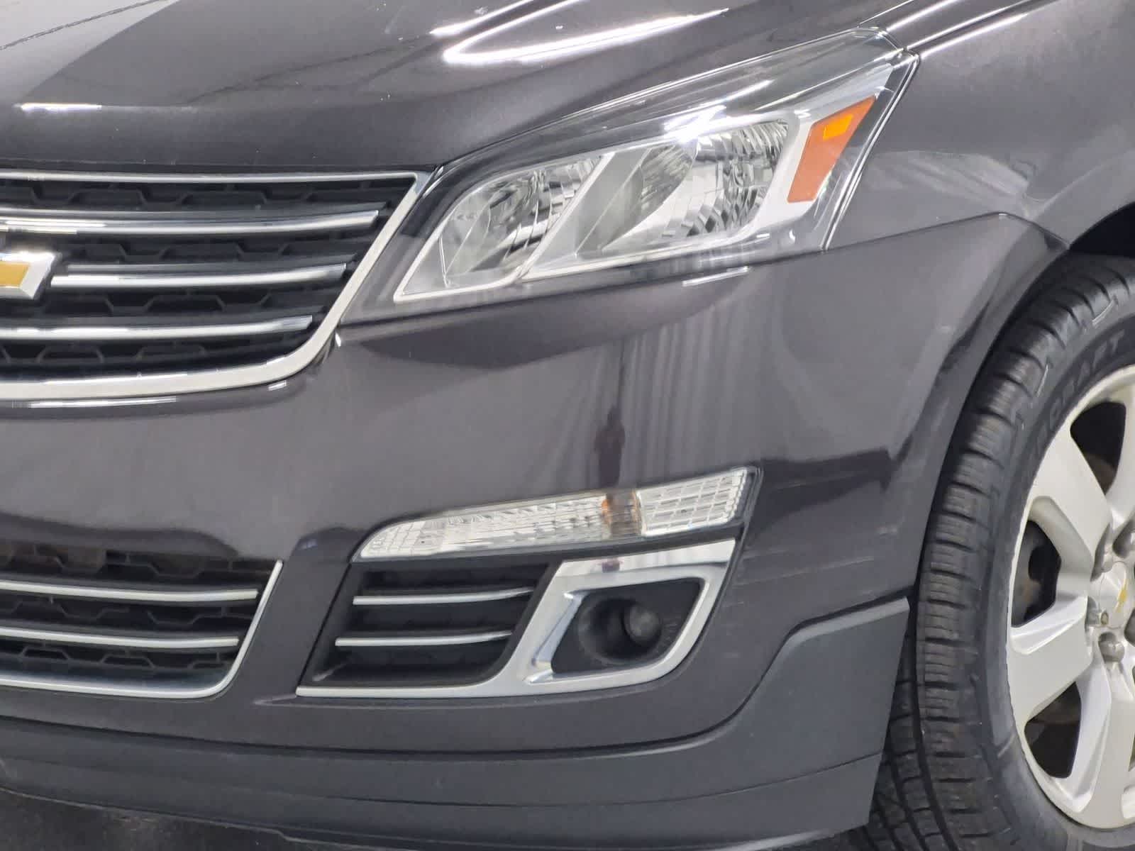 Thumbnail: 2017 Chevrolet Traverse - 11