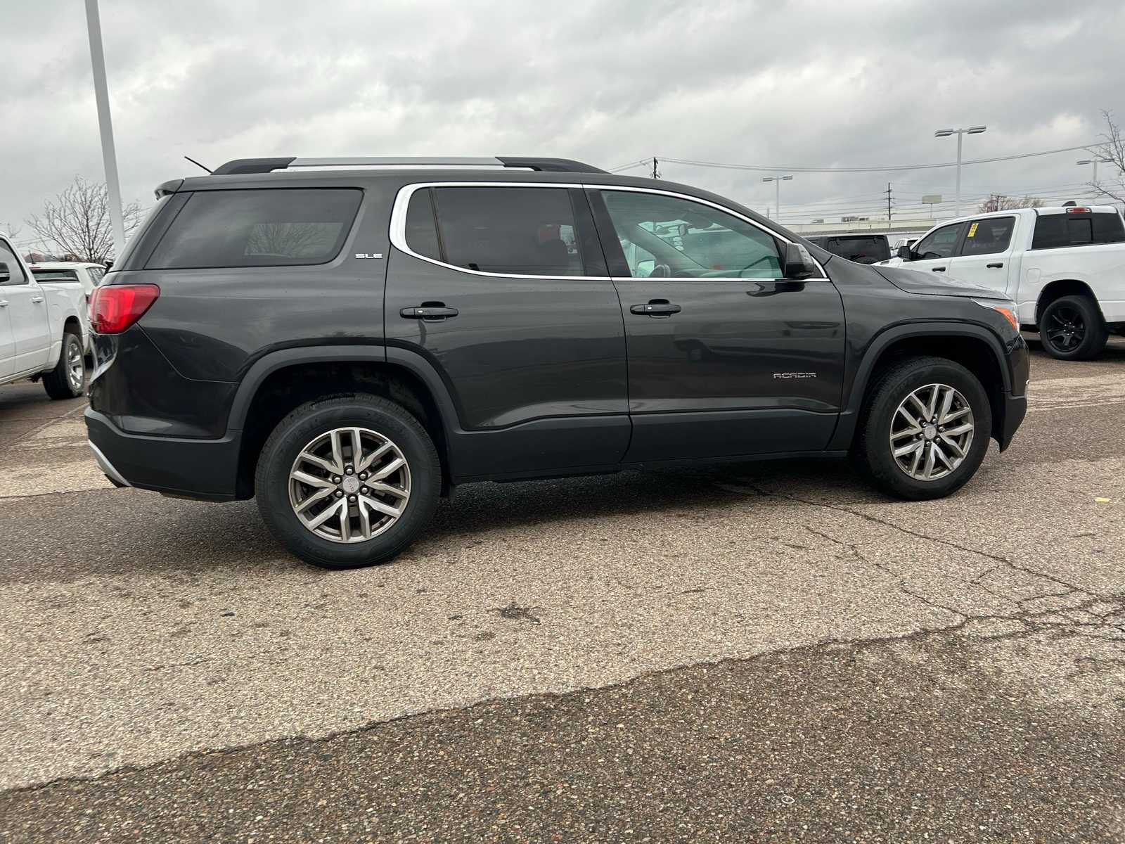 Thumbnail: 2017 GMC Acadia - 12