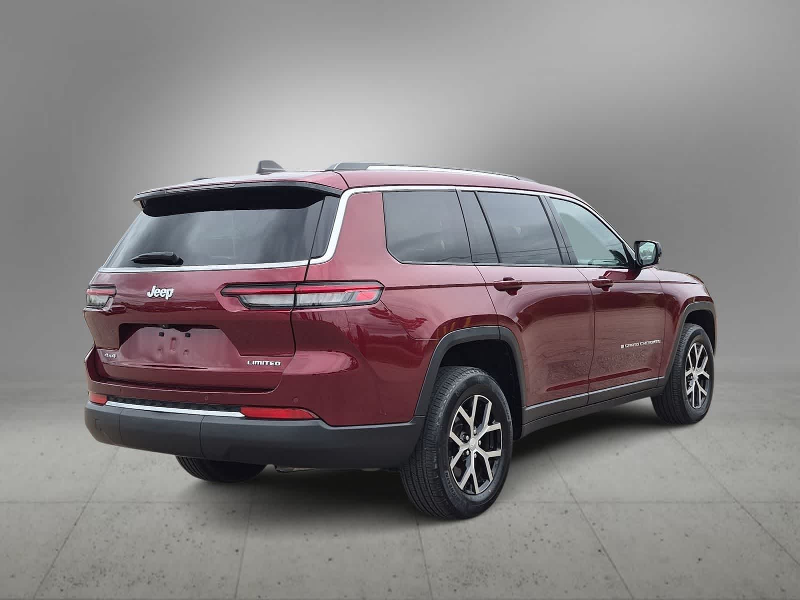 Thumbnail: 2023 Jeep Grand Cherokee L - 8